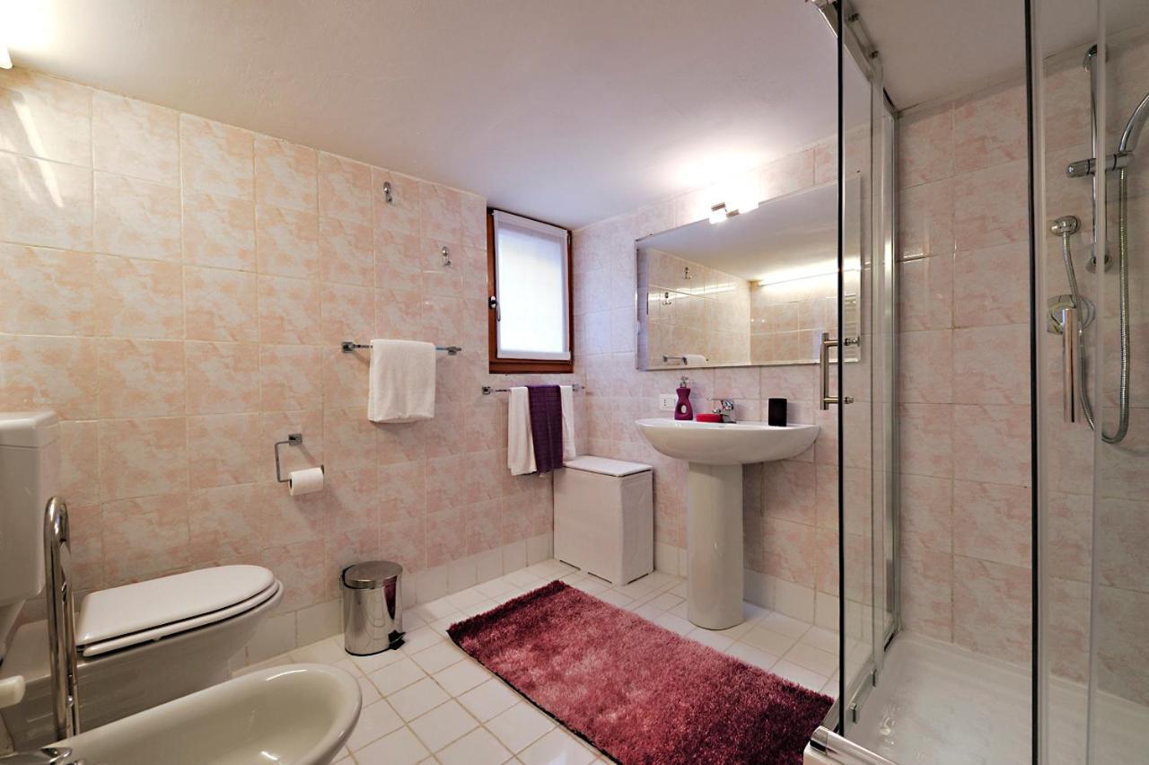 Rialto Deluxe Apartments Венеція Екстер'єр фото