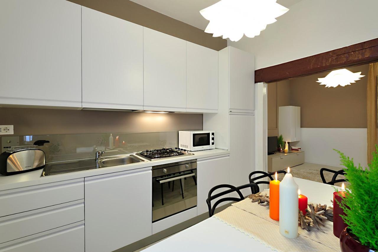 Rialto Deluxe Apartments Венеція Екстер'єр фото